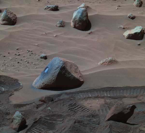 False color rock.  Image credit NASA/JPL. 